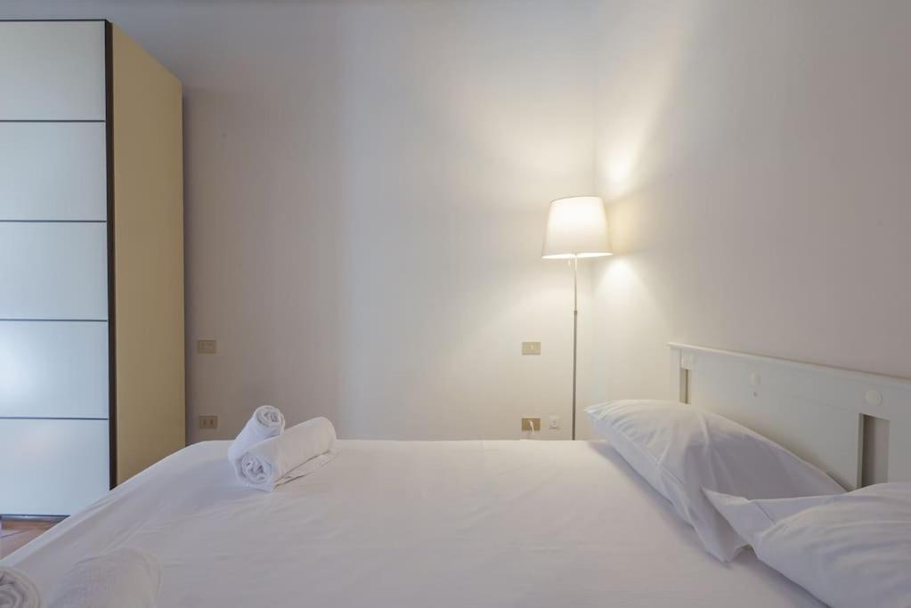 Apartament Youhosty - Ripa5 C Mediolan Zewnętrze zdjęcie